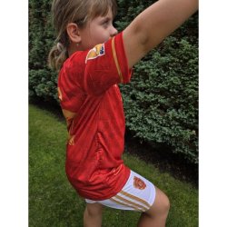 Bayern Mnichov - Musiala - červeno-zlatý