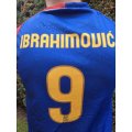  BARCELONA - Ibrahimovič - modro-červeno-zlatý