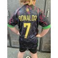  PORTUGALSKO - Ronaldo - černo-červeno-zelený