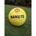  Fotbalový míč - MANCHESTER UNITED - žlutý