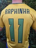  BRAZÍLIE - Raphinha - žluto-zeleno-modrý