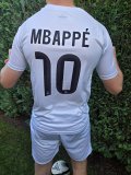  REAL MADRID - Mbappe - bílo-šedý