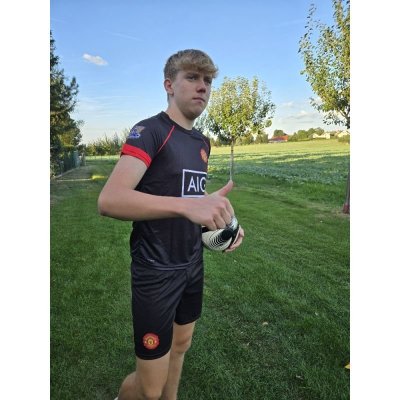  MANCHESTER UNITED - Ronaldo - černo-červený